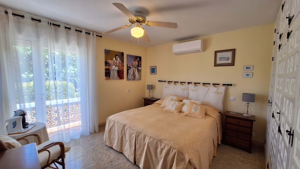 4 bed villa in Orba
