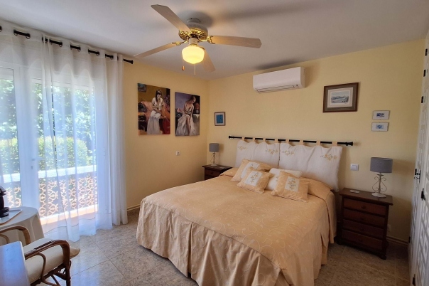 4 bed villa in Orba