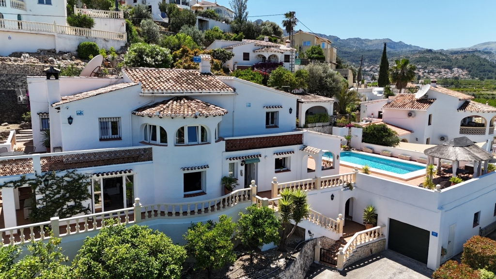 4 bed villa in Orba