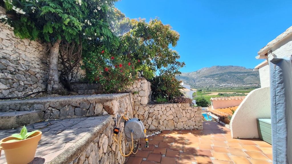 4 bed villa in Orba