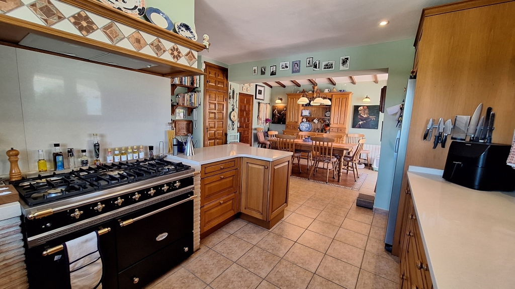 4 bed villa in Orba