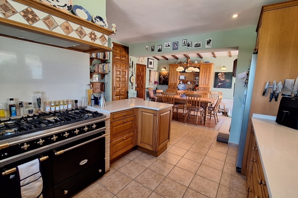 4 bed villa in Orba