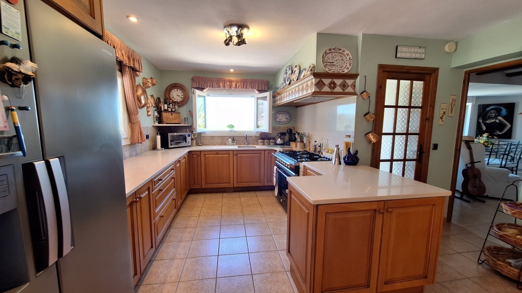 4 bed villa in Orba
