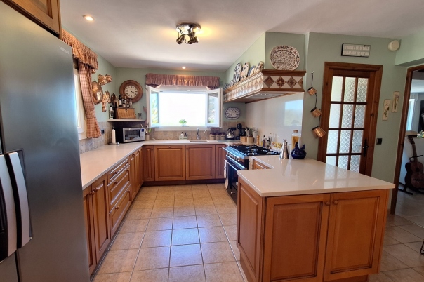 4 bed villa in Orba