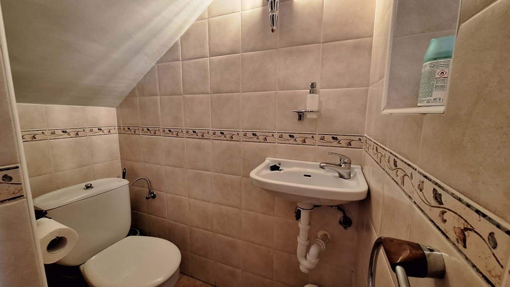 4 bed villa in Orba