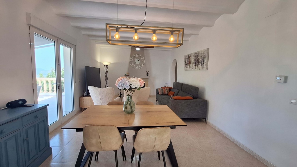 5 bed villa in Orba