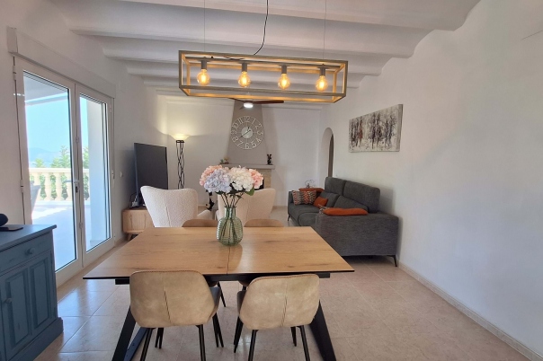 5 bed villa in Orba