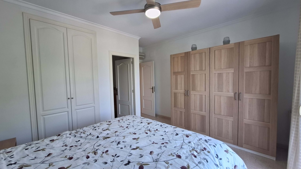 5 bed villa in Orba