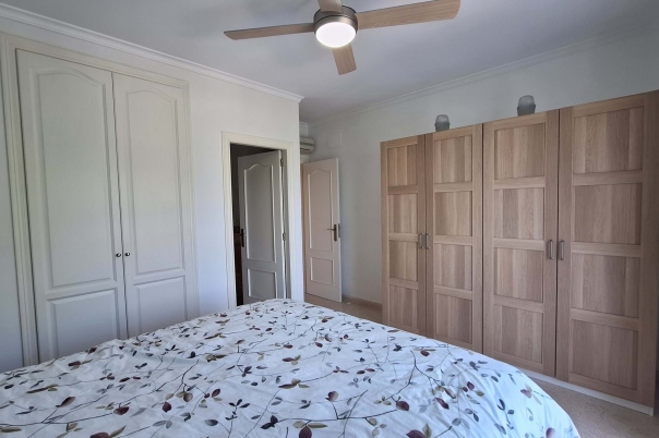 5 bed villa in Orba