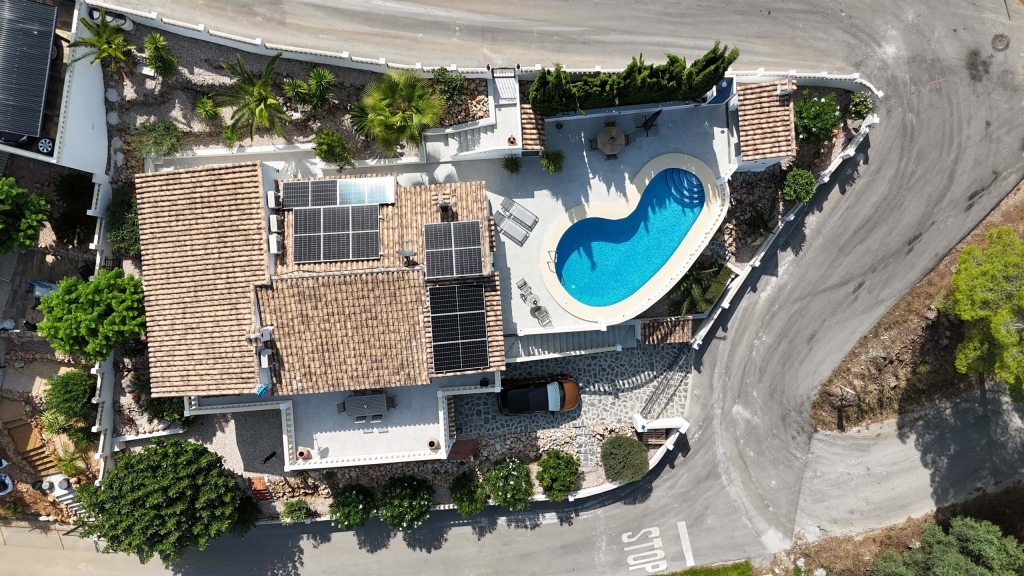 5 bed villa in Orba