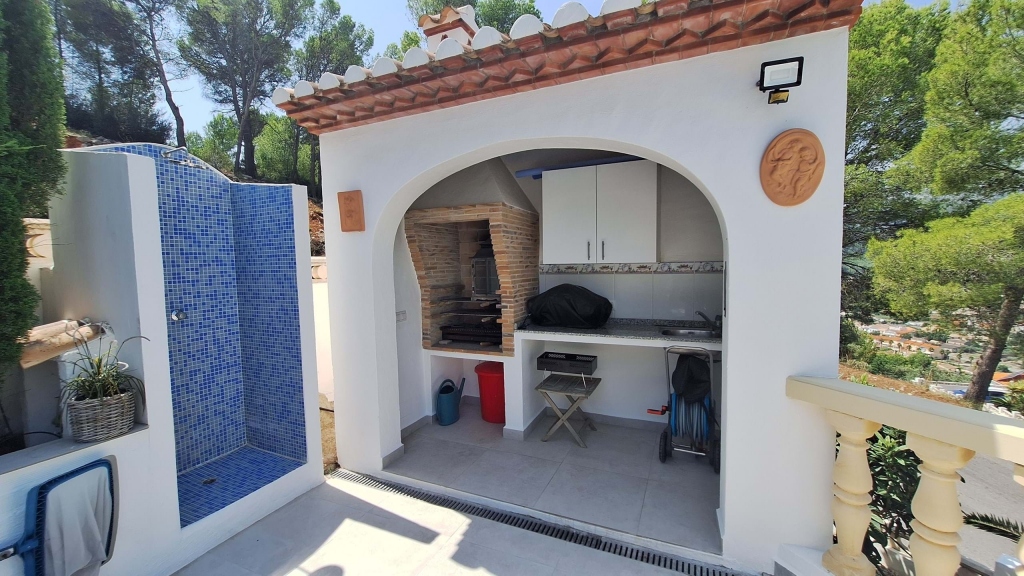 5 bed villa in Orba