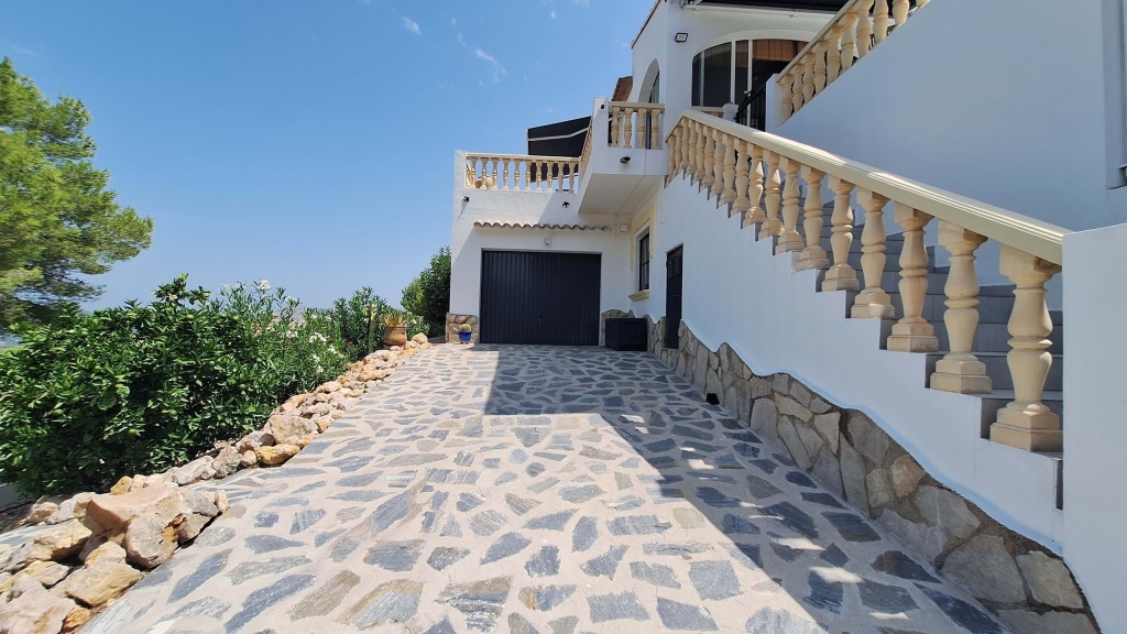 5 bed villa in Orba
