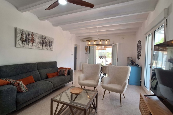 5 bed villa in Orba