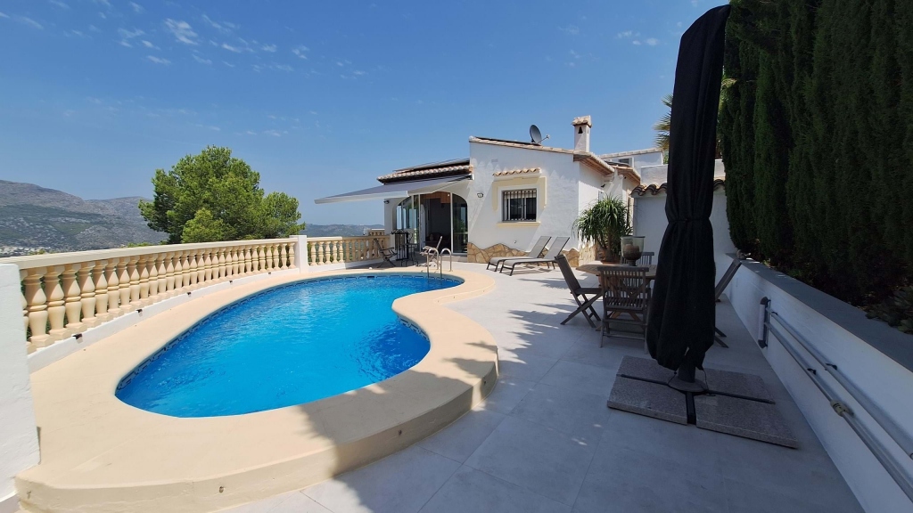 5 bed villa in Orba