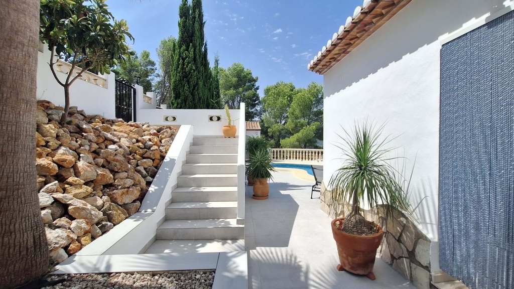 5 bed villa in Orba