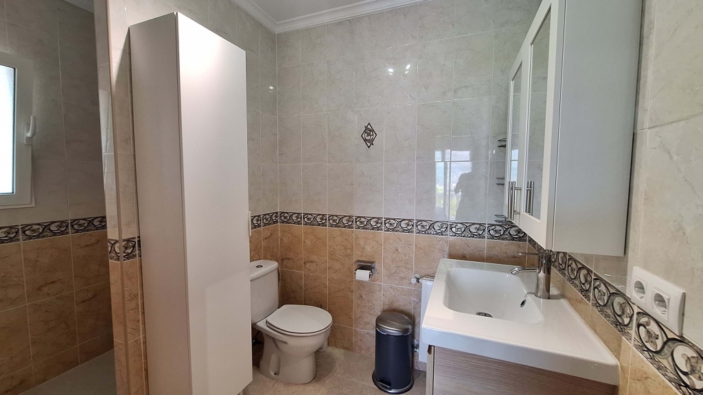 5 bed villa in Orba