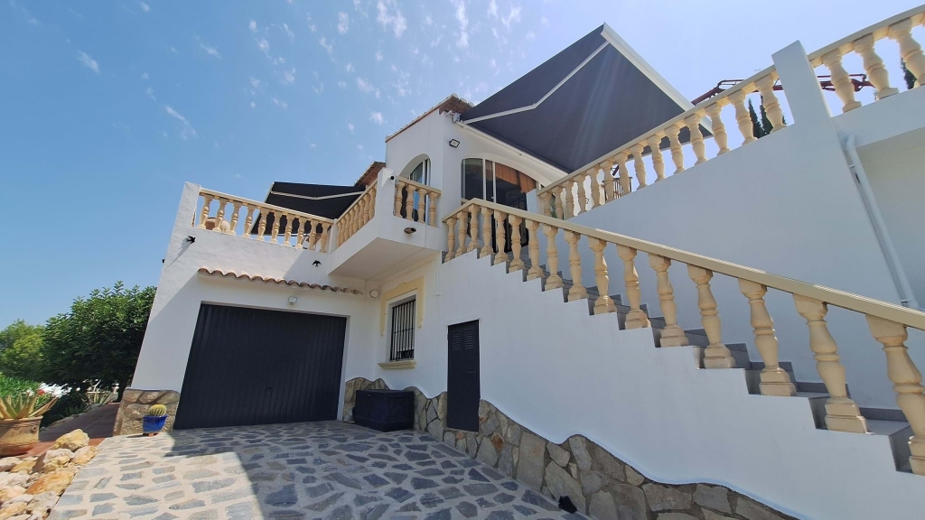 5 bed villa in Orba