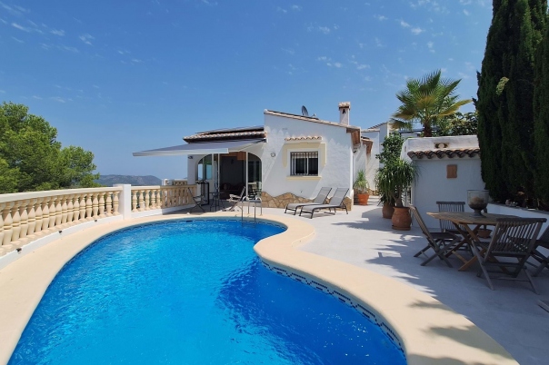 5 bed villa in Orba
