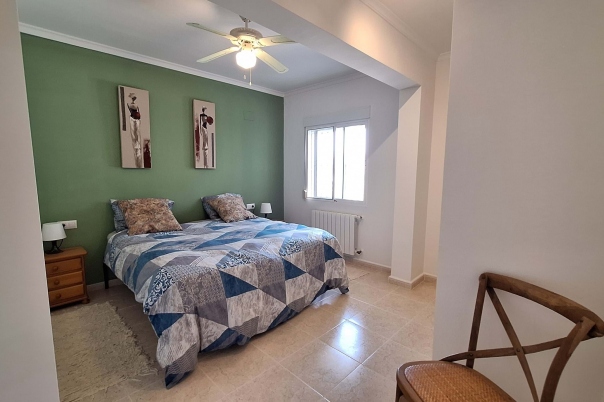 5 bed villa in Orba