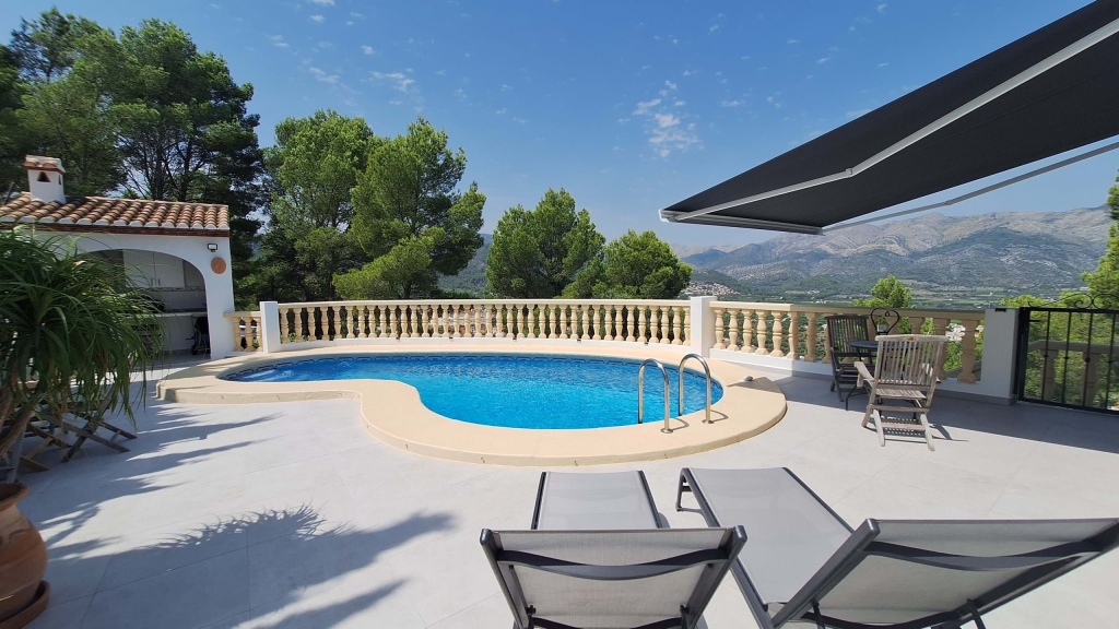 5 bed villa in Orba