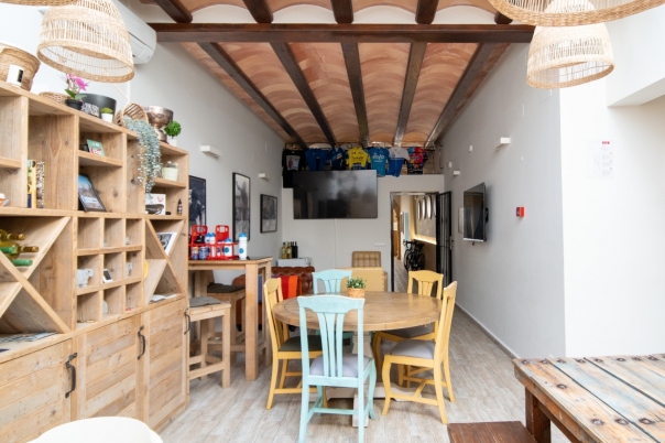 5 bed commercial in Javea