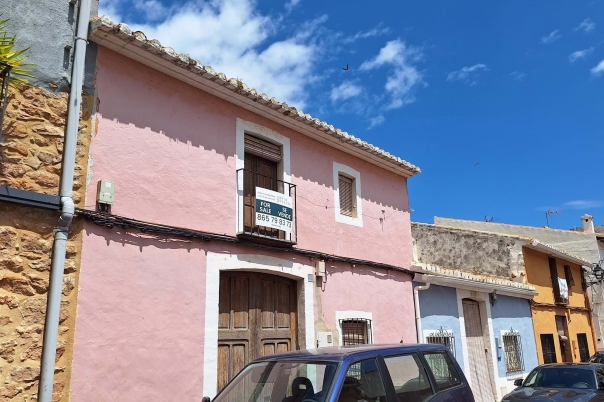 4 bed townhouse in Dénia