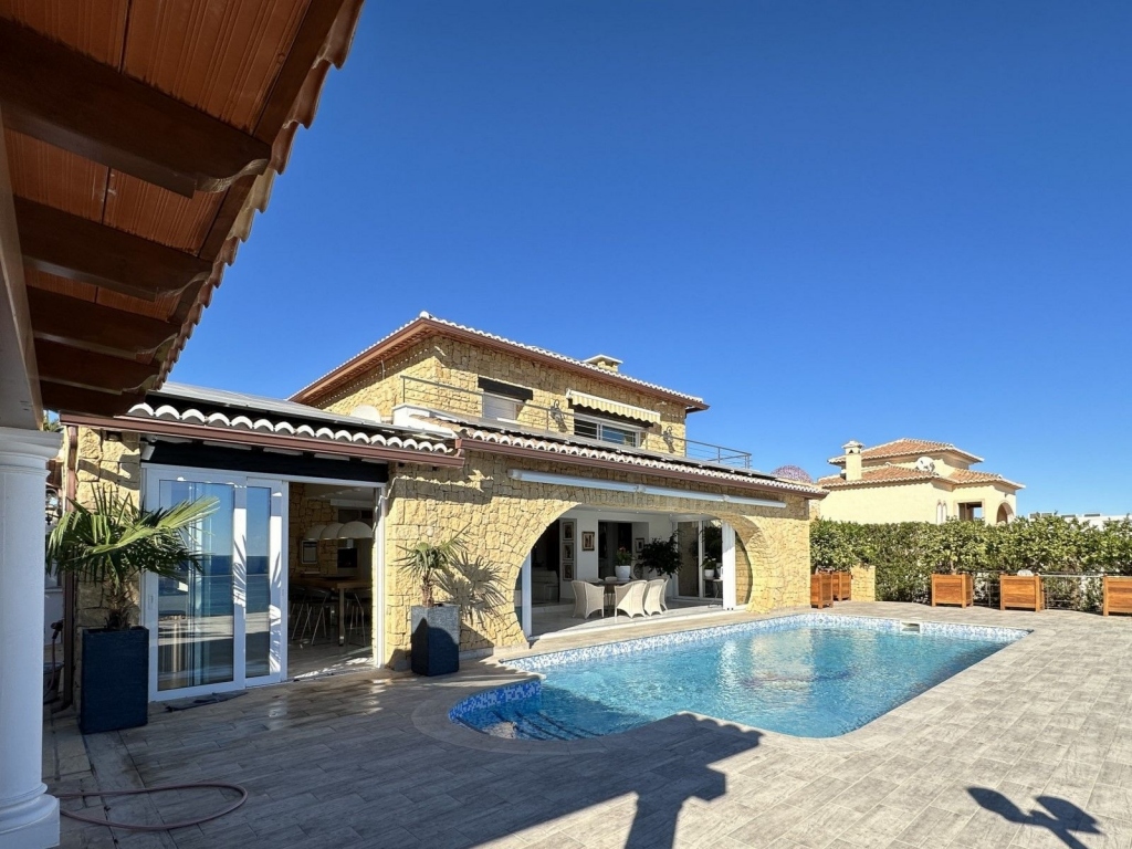 4 bed casa / chalet in Benissa