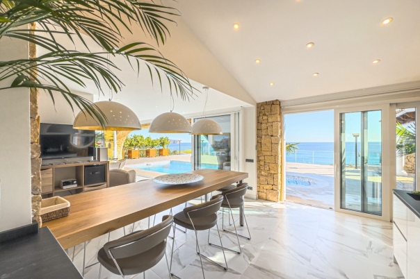 4 bed casa / chalet in Benissa