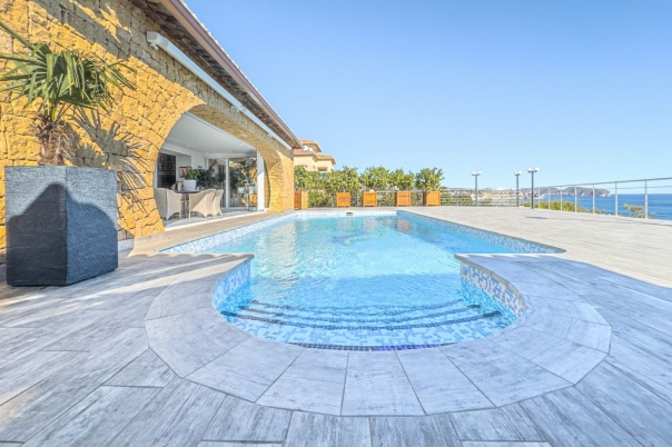 4 bed casa / chalet in Benissa