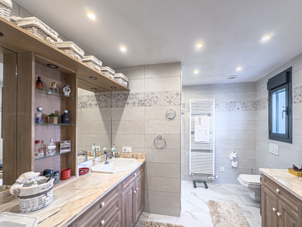 4 bed casa / chalet in Benissa