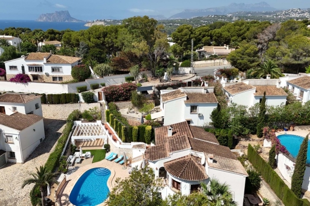 4 bed villa in Moraira