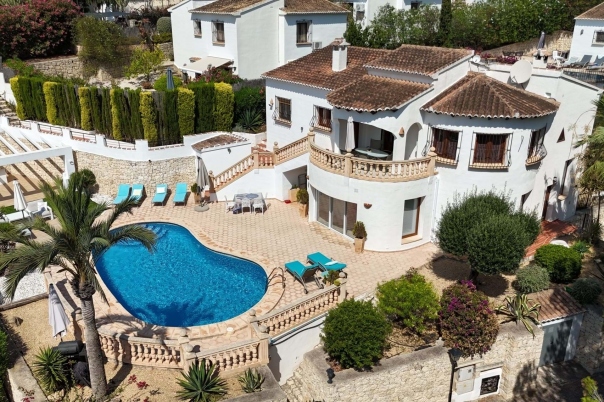 4 bed villa in Moraira