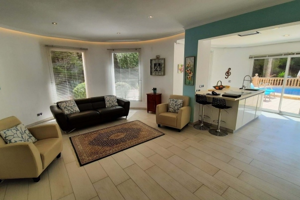 4 bed villa in Moraira