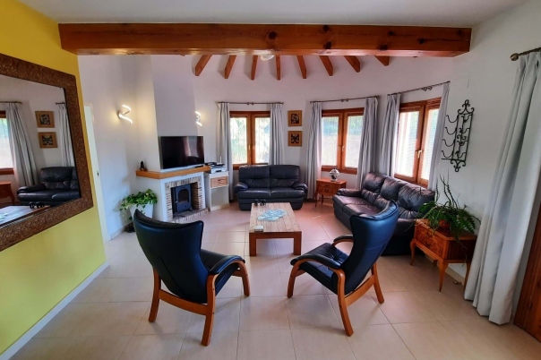 4 bed villa in Moraira