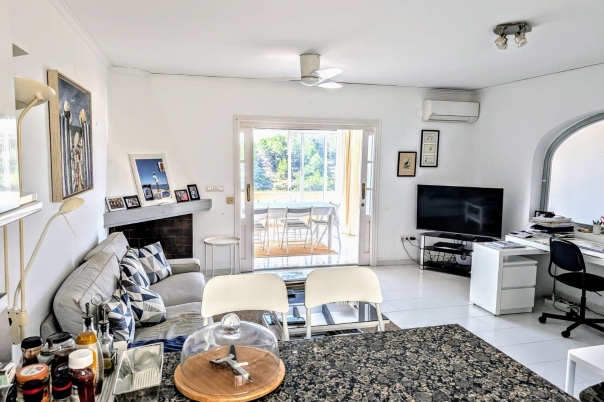 4 bed semi detached villa in Moraira
