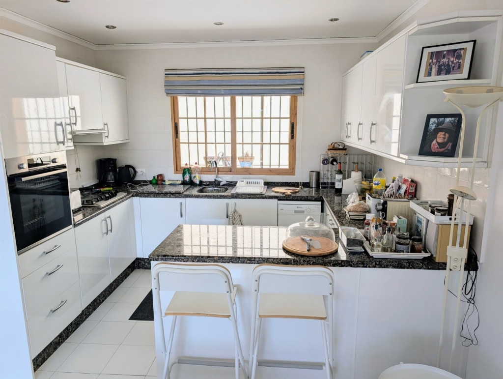 4 bed semi detached villa in Moraira