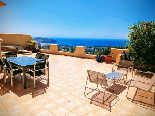 4 bed semi detached villa in Moraira