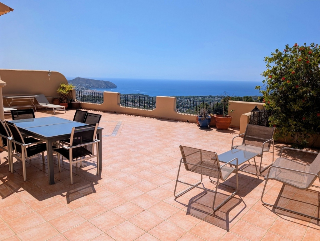 4 bed semi detached villa in Moraira