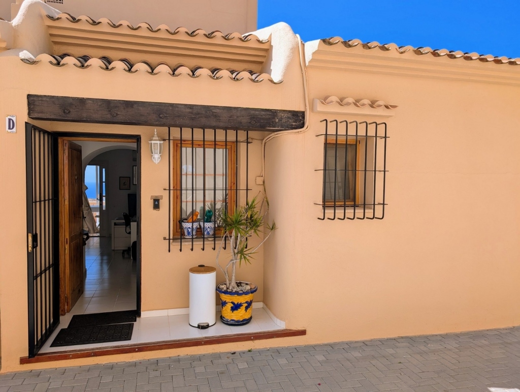 4 bed semi detached villa in Moraira