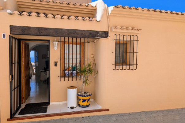 4 bed semi detached villa in Moraira