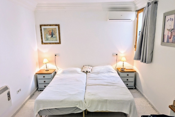 4 bed semi detached villa in Moraira