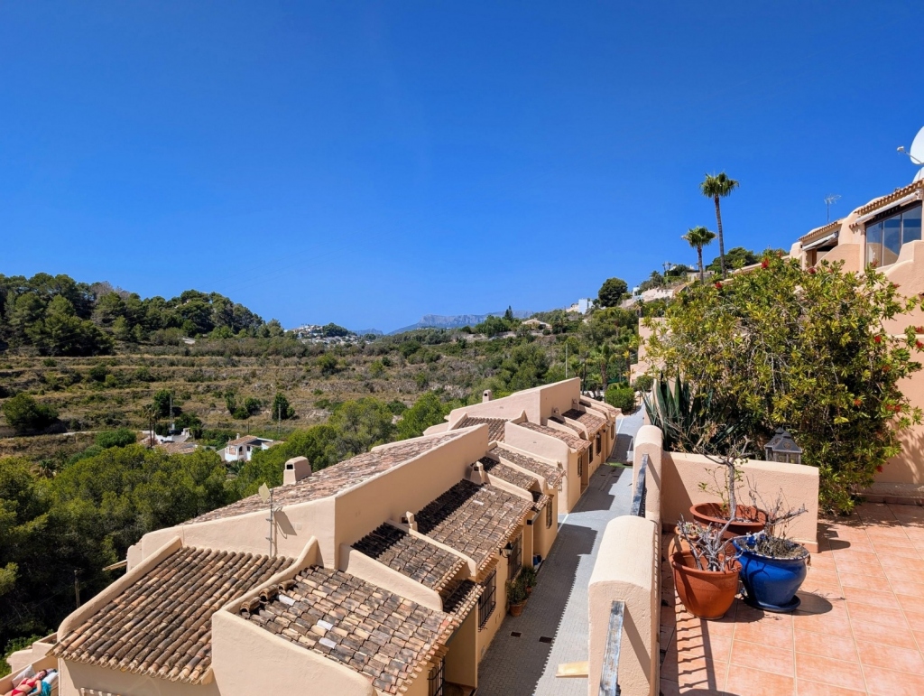 4 bed semi detached villa in Moraira