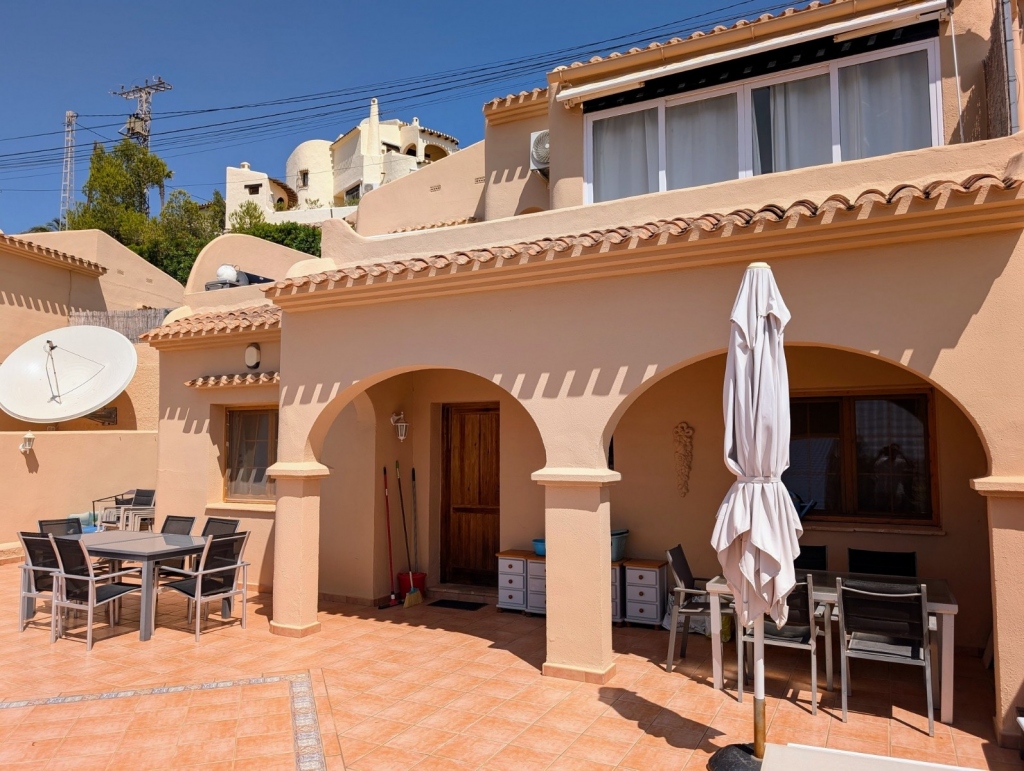 4 bed semi detached villa in Moraira