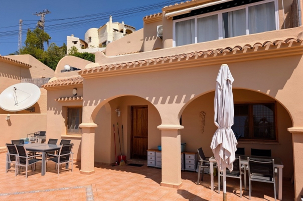 4 bed semi detached villa in Moraira