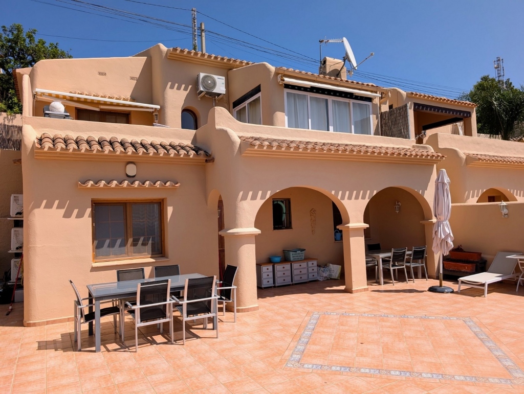4 bed semi detached villa in Moraira