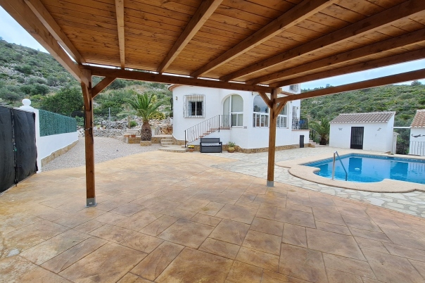 4 bed villa in Alcalalí