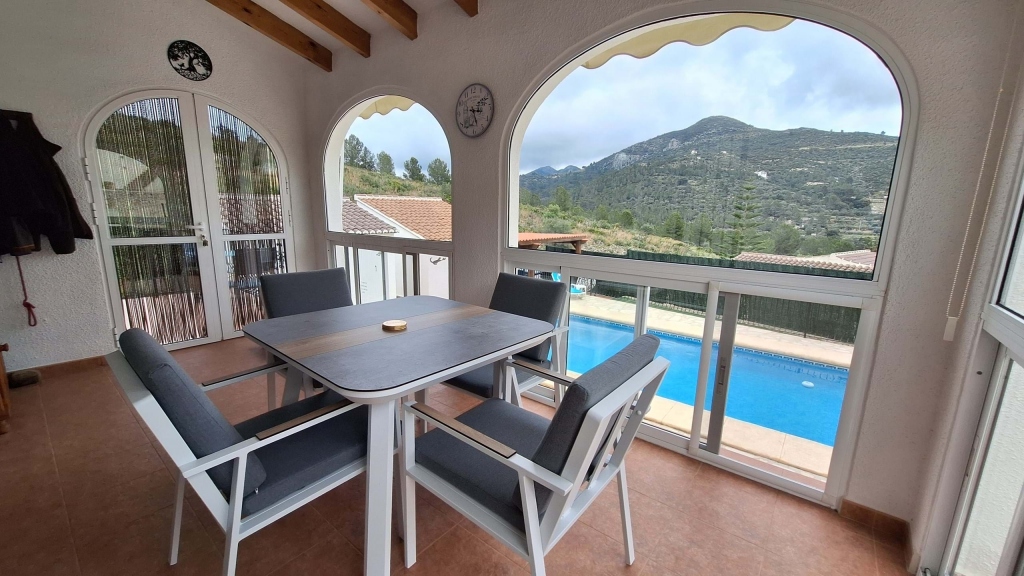 4 bed villa in Alcalalí