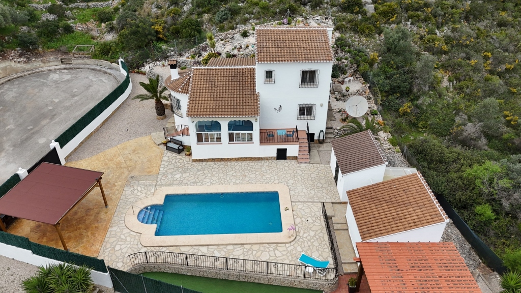 4 bed villa in Alcalalí