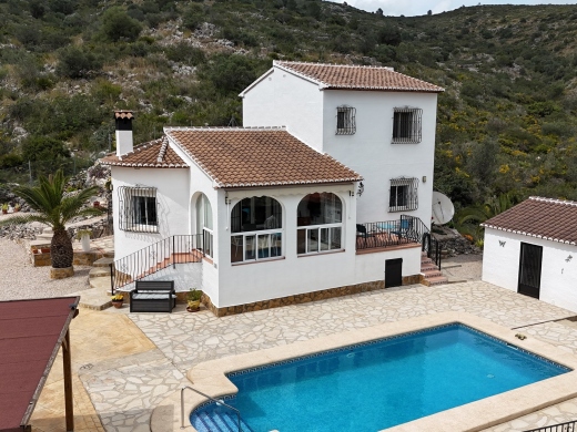 4 bed villa in Alcalalí