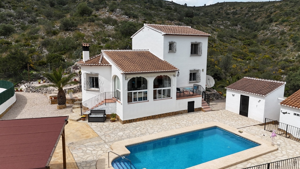 4 bed villa in Alcalalí